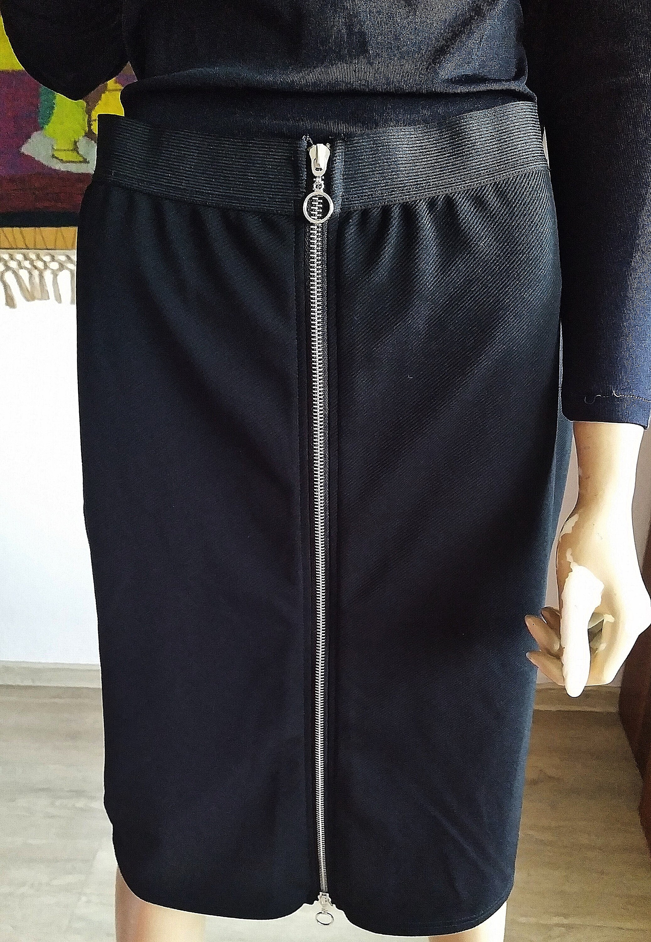 Black skirt zip deals