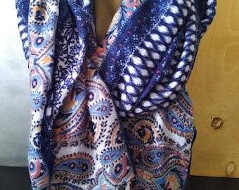 Large Tassel Scarf