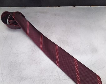 Dark Red Tie Vintage Hedva