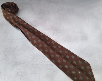 Brown Pattern Tie