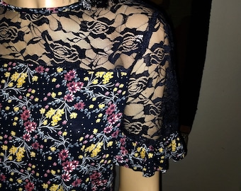 Refined Black Lace Top/Floral Top