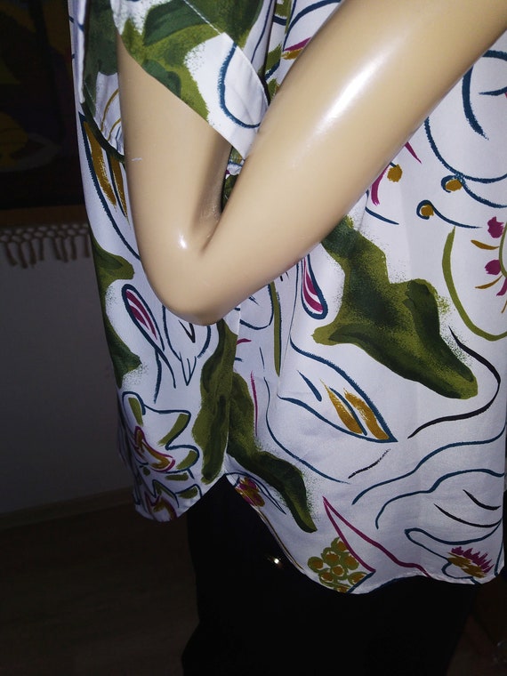 Blouse with Abstract Pattern - image 2
