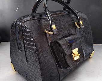 Monica Sanches Faux Crocodile Hanbag/Luxury Elegant Modern Handbag