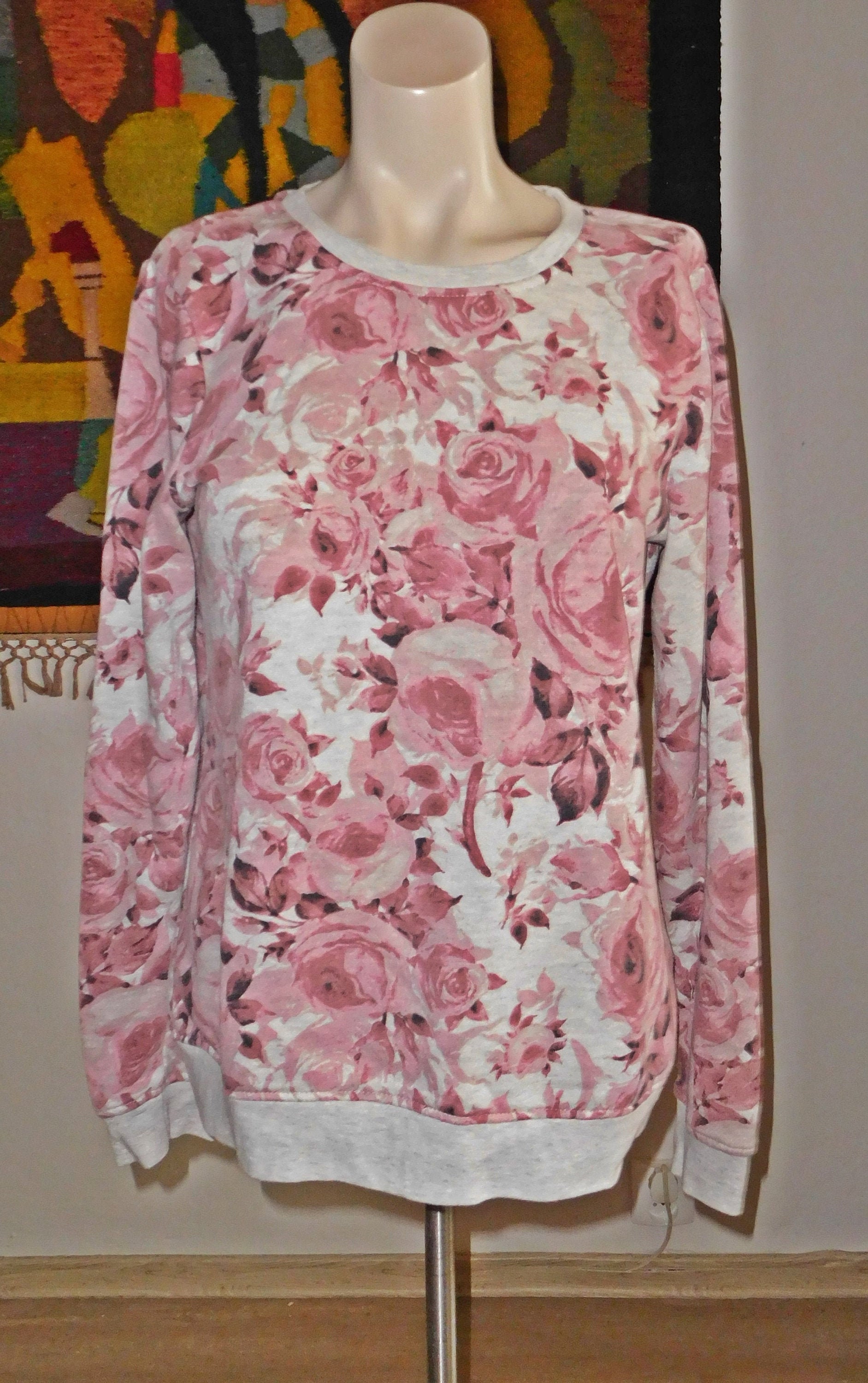 Roses Sweater/free Shipping - Etsy