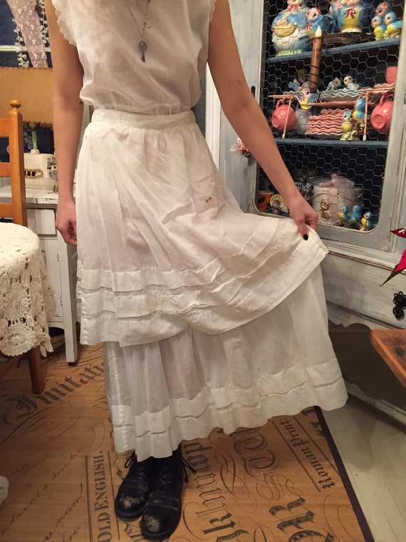Antique Petticoat 1800s White cotton Muslin Skirt… - image 7