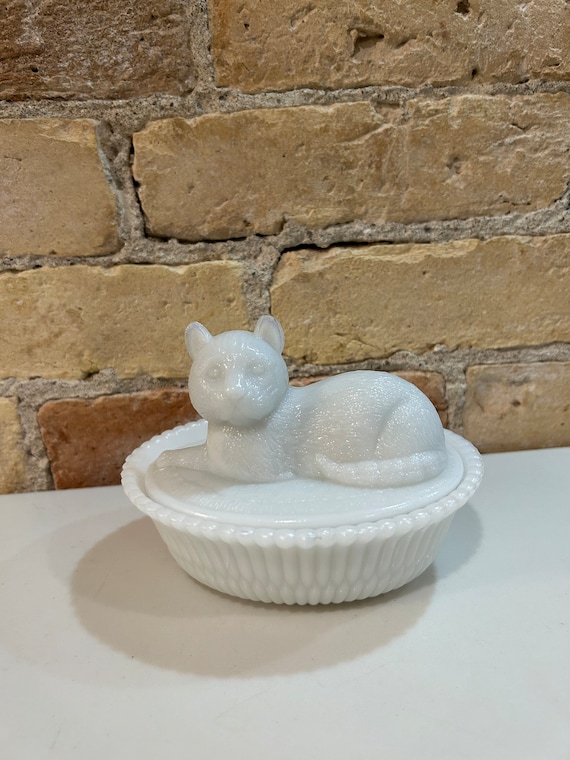 Antique Cat on Nest Mckee Milkglass Hen on Nest - Etsy