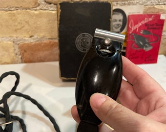 Afeitadora eléctrica vintage, cortadora de pelo, herramientas de barbero, década de 1930, en caja original con instrucciones.