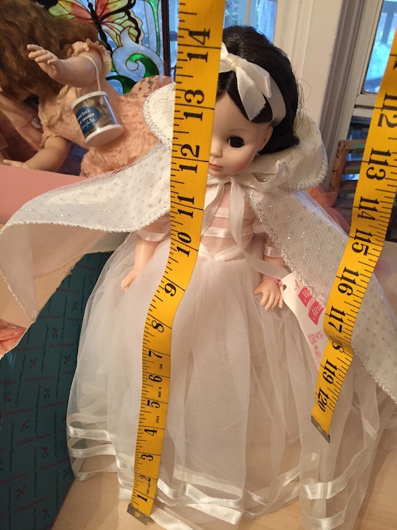Snow White Doll Madame Alexander Collector Doll 1555 Original Box