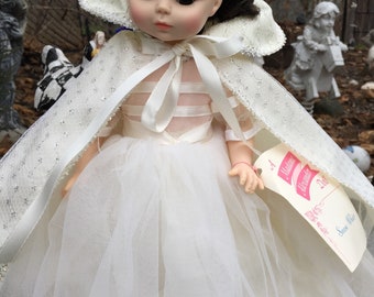 Snow White Doll Madame Alexander Collector Doll 1555 Original Box