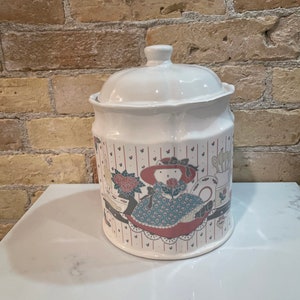 Vintage Country Cat 1980s cookie jar blue and pink Cannister