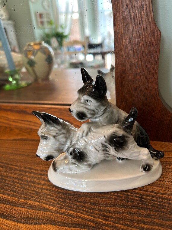 ヴィンテージ 磁器製 テリアの置物 カール・シャイディッヒ ドイツ