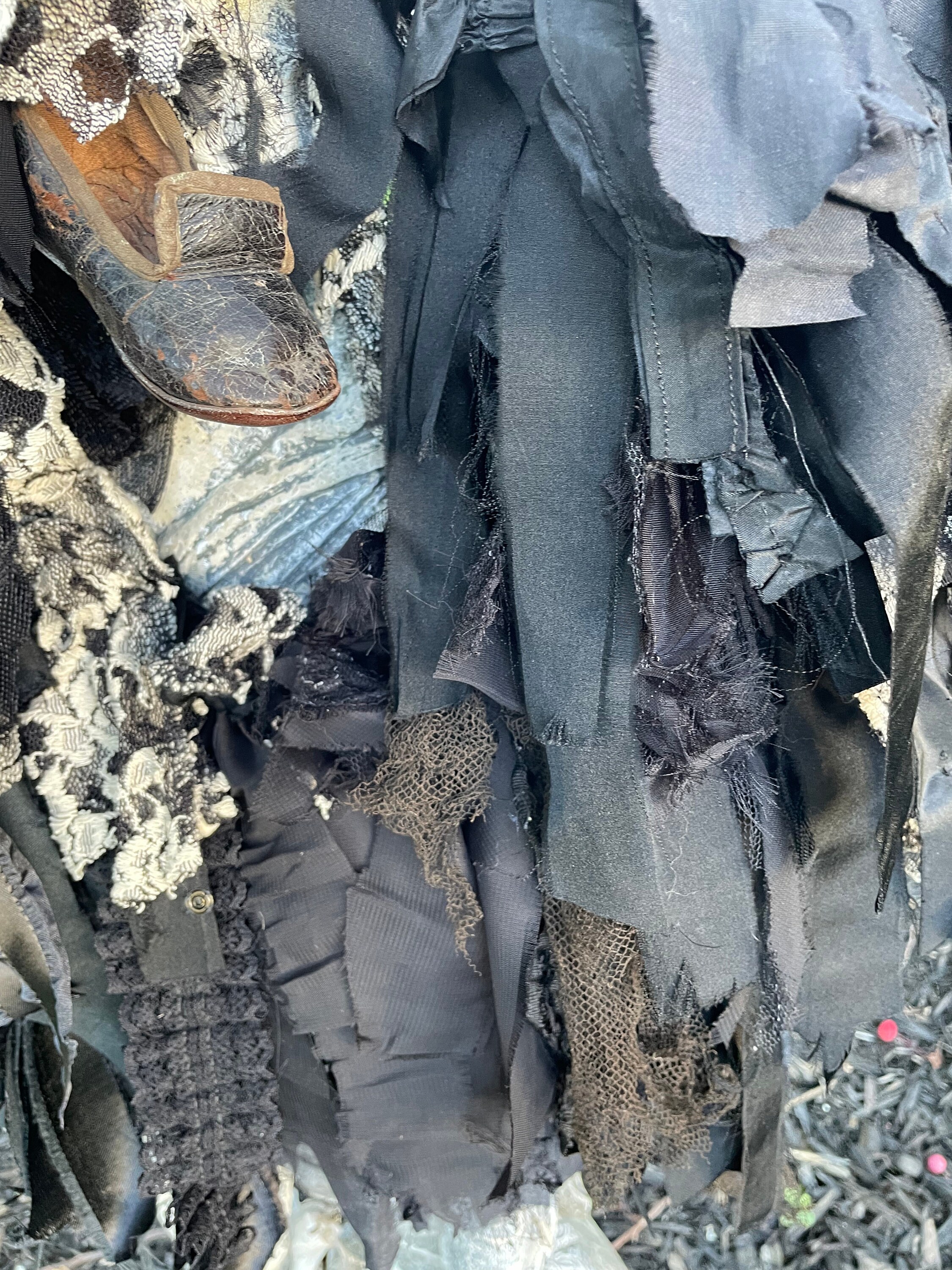 Shabby Rags Witchy Black Shabby Rag Wreath of Vintage Fabric and Leather Shoe ...
