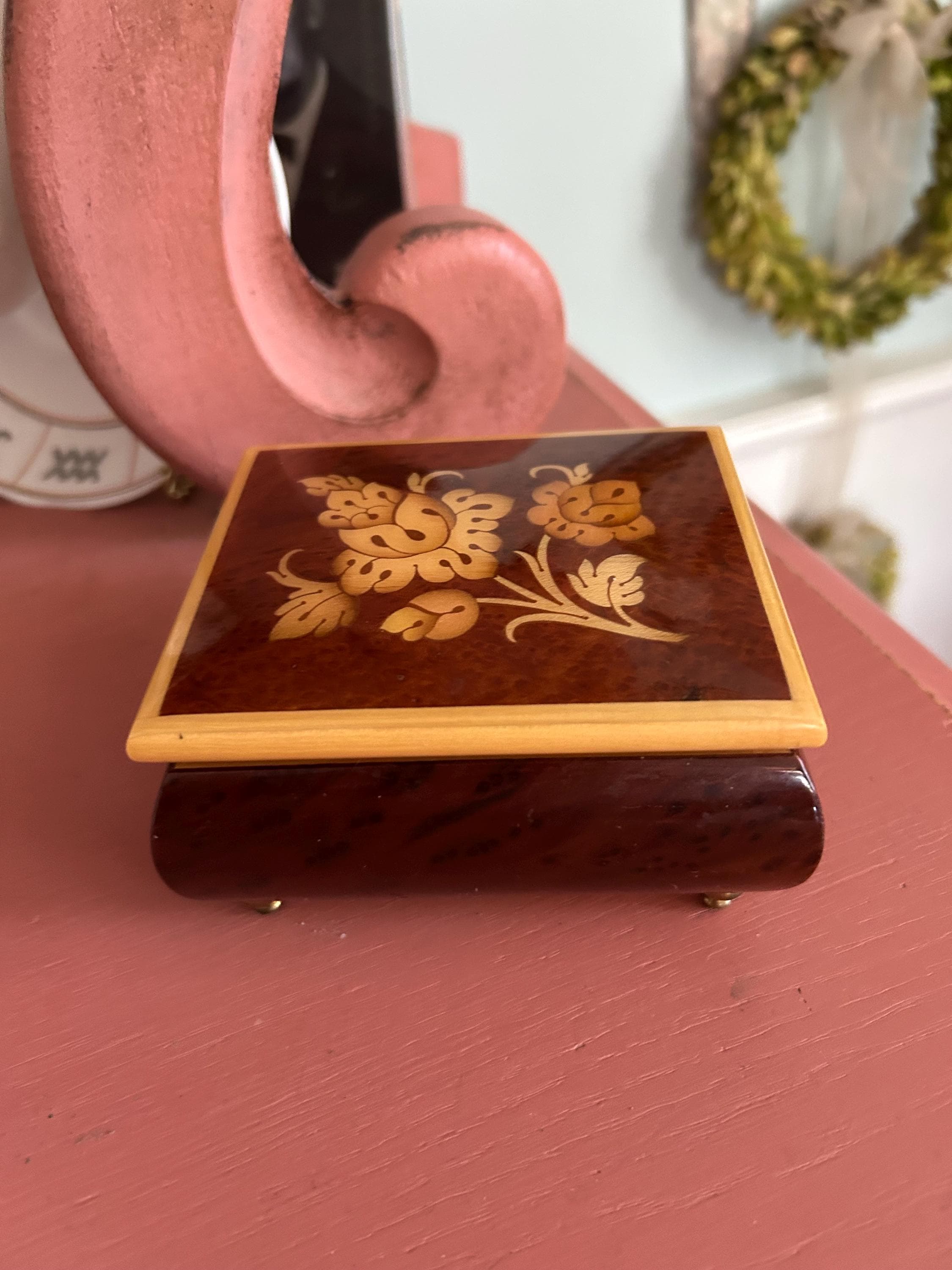 Vintage Music Box -fur Elise Von Beethoven Wooden Inlay Floral