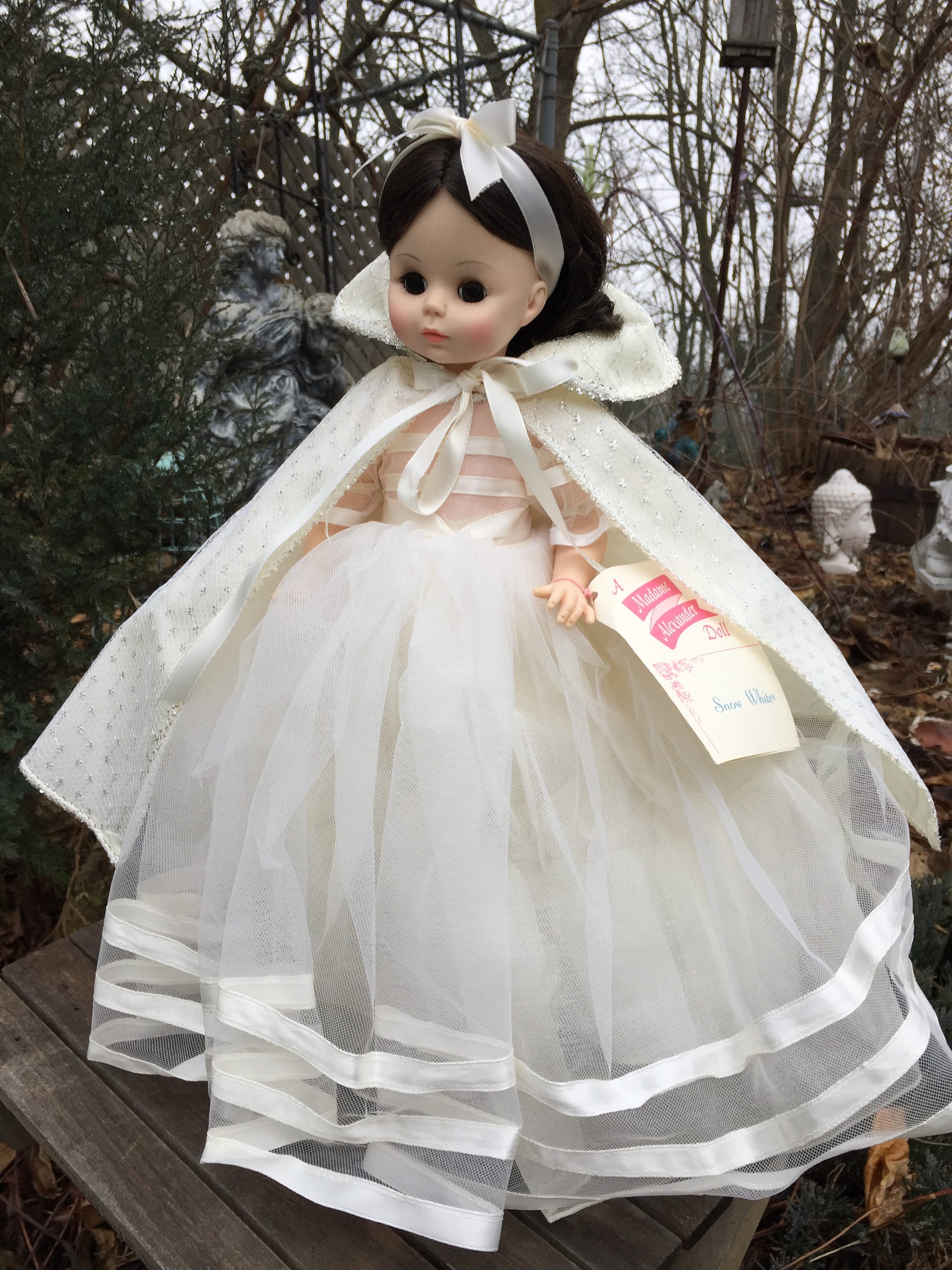 Snow White Doll Madame Alexander Collector Doll 1555 Original Box