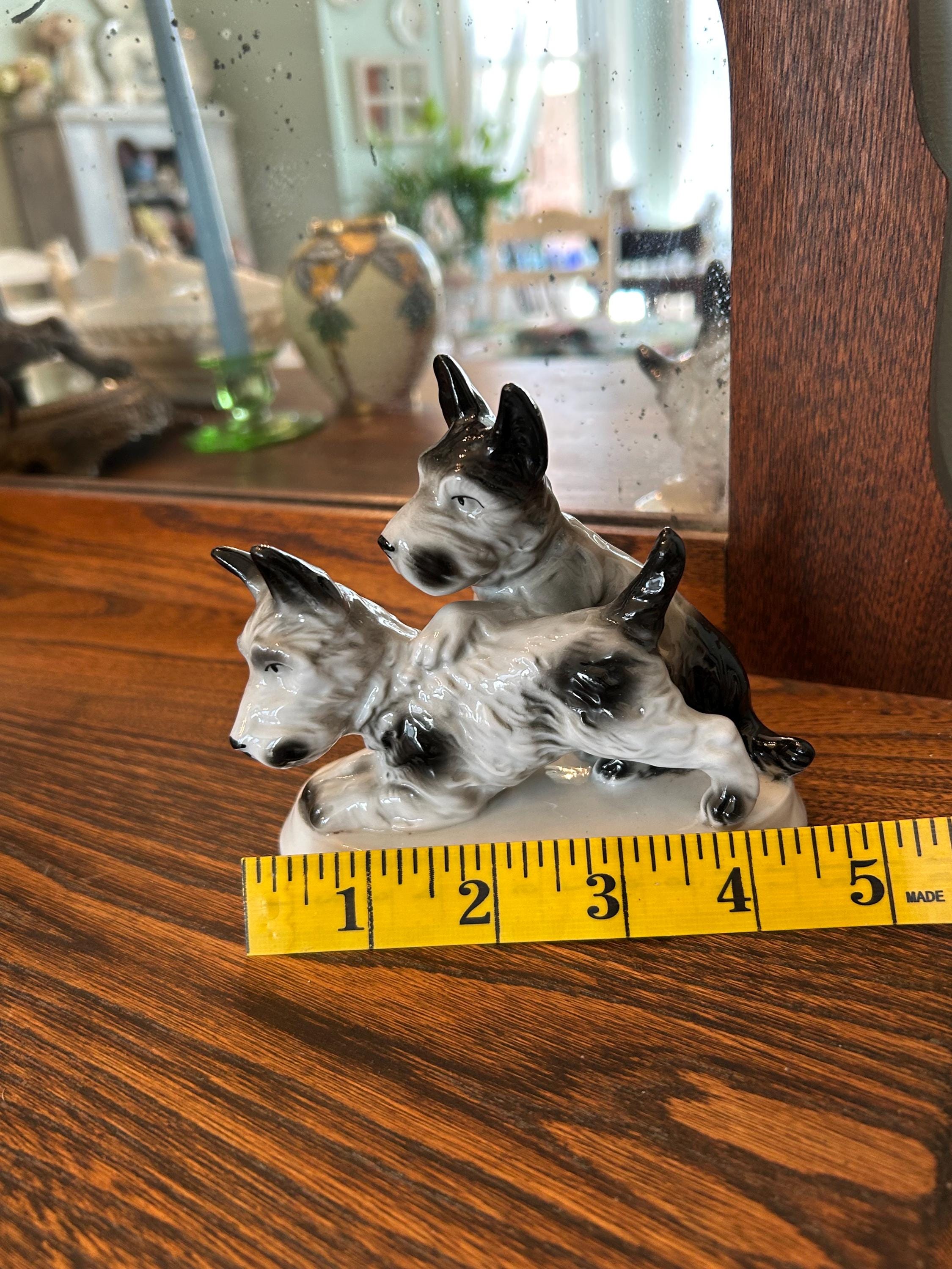 ヴィンテージ 磁器製 テリアの置物 カール・シャイディッヒ ドイツ