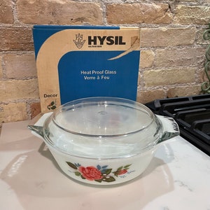 Vintage Pyrex Casserole Hysil Made in England Cottage roses print never used in original box
