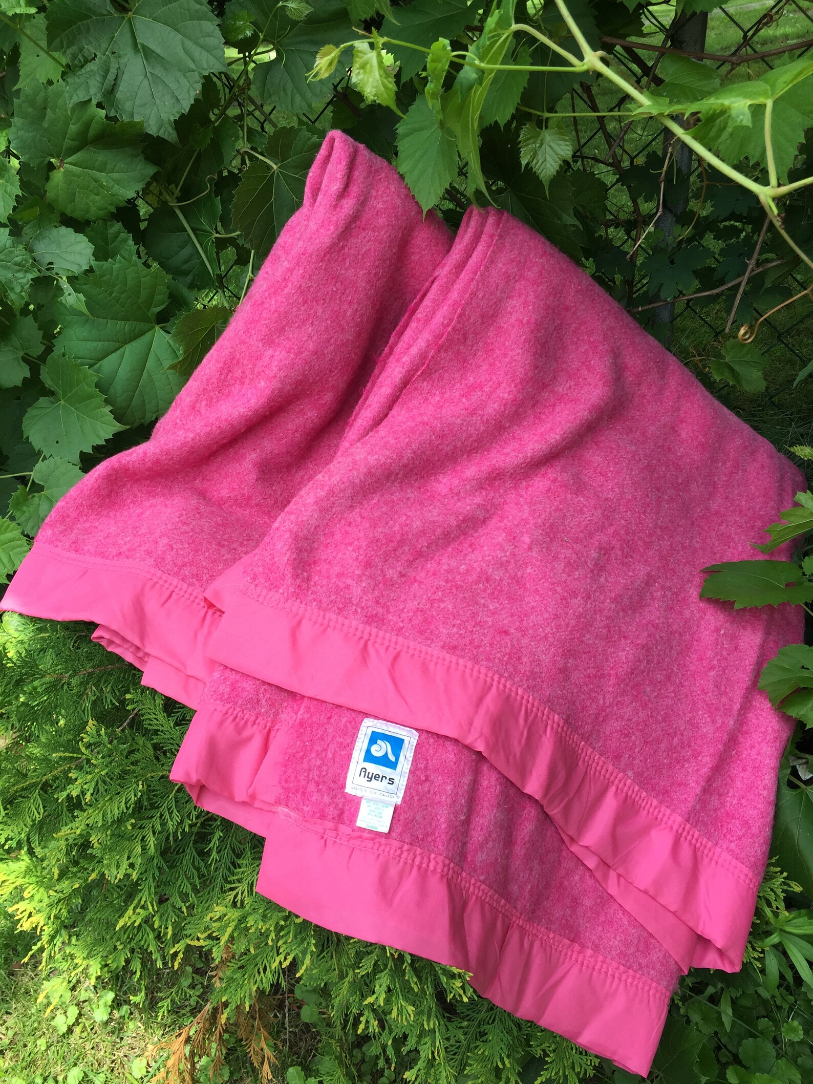 Vintage Ayers Wool Blanket Made in Quebec Pink Large QUEEN Etsy