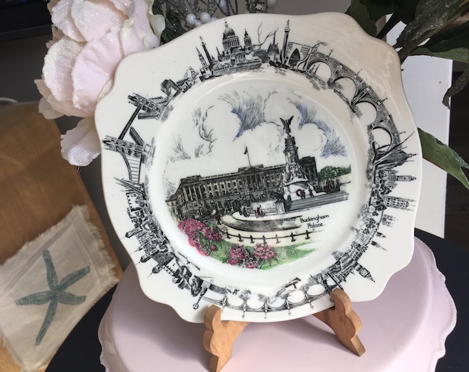 Vintage Buckingham Palace Plate by AJ Wilkinson England Etsy