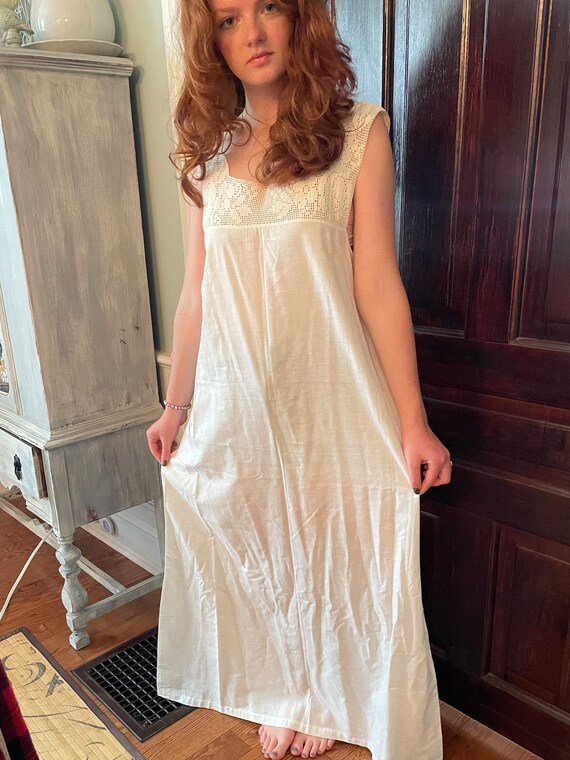 Antique Long White cotton Night gown with crochet tri… Gem