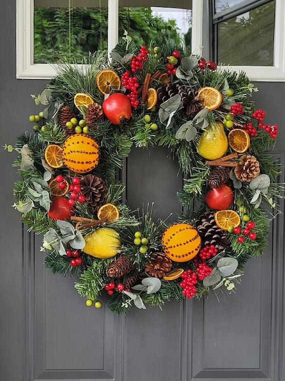 Williamsburg Christmas Wreath, Colonial Winter Fruit Door Hanger