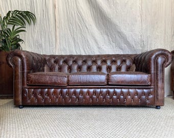 Cracked Faux Leather Upholstered 3 Seater Chesterfield Sofa