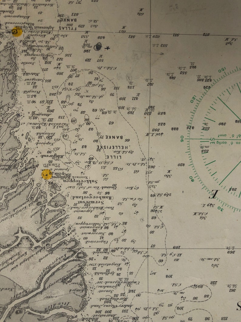 West Marine Nautical Charts