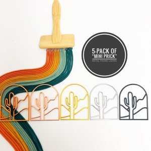 Ornement en forme d'arche de cactus / Mini cadres en macramé / Breloque en métal pour les fêtes / Mini métier à tisser en forme d'arche de cactus / Mini métier à tisser / Idée d'artisanat de Noël