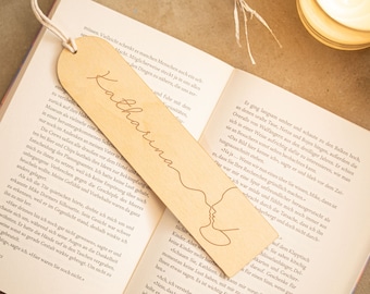 Personalized wooden bookmark with name in single line design