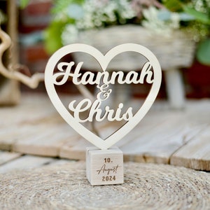 Individual wedding gift: wooden heart with name and date image 1