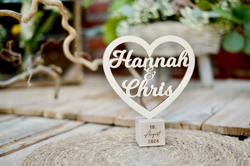 Individual wedding gift: wooden heart with name and date image 1