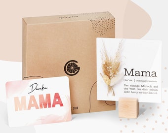 Grapefruit® Geschenkbox von Herzen zum Muttertag + Geschenkkarte – Definition Mama mit Trockenblumen