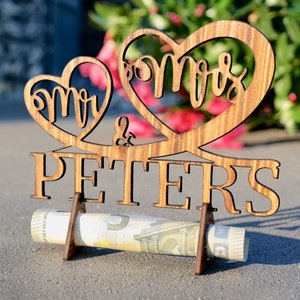 Mr & Mrs - Individual wedding gift made of wood