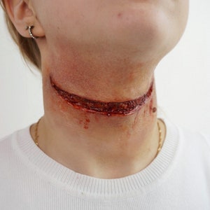 Small Slit Throat - halloween wounds - cuts - Prosthetics