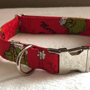 He’s a mean one, Mr. Grinch! Grinchmas Dog Collar