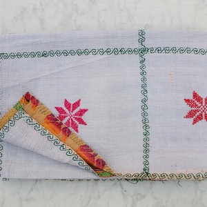 Vintage Kantha Quilt: Handmade Indian Cotton Bedding Throw