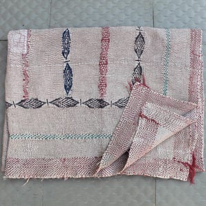 Vintage Kantha Quilt: Hand-stitched Bengal Bedspread