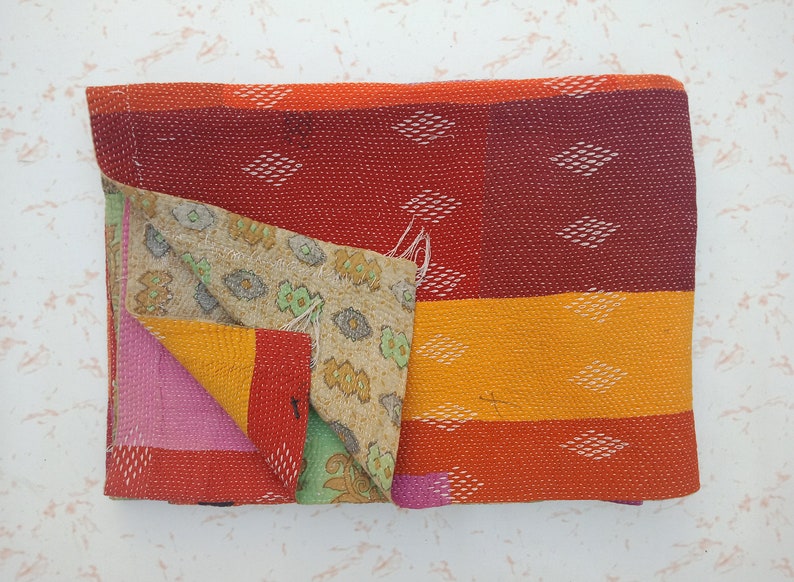 Vintage Kantha Quilts Blanket And Throw Embroidered Quilts Handmade Wall Hanging Amazing Bedding Home Decor Gift Reversible Quilt Tapestry