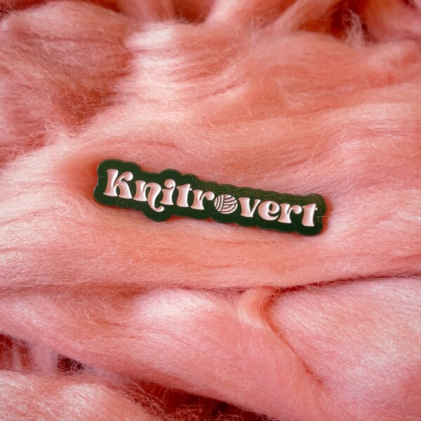 Knitrovert Enamel Pin