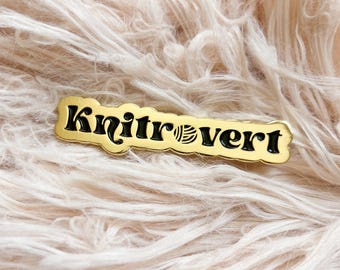 Pin de esmalte Knitrovert - Edición Dorada