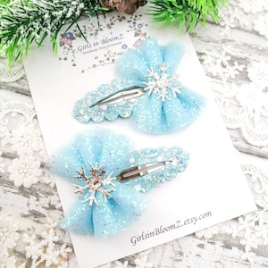 Snowflake hair clips-Snap clips set-Small hair clips-Glitter snap clips-Fringe clips-Winter hair ir clips