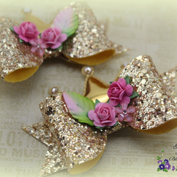 Gold glitter hair bows/Girl's hair bows/Set of 2 gold bows/Glitter hair clips/Sparkle hair bows/Toddler gold bow