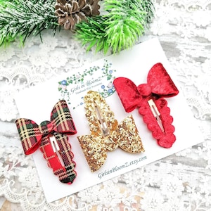 Christmas scallop snap clips -Small hair clips-Glitter bow clips-Christmas hair clips-Fringe clips-Baby clip-Plaid hair bows-Red velvet bow