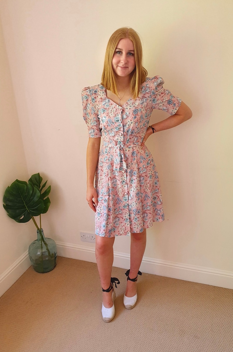 Vintage 40s Style Pastel Pink Floral Button Down Summer Dress.