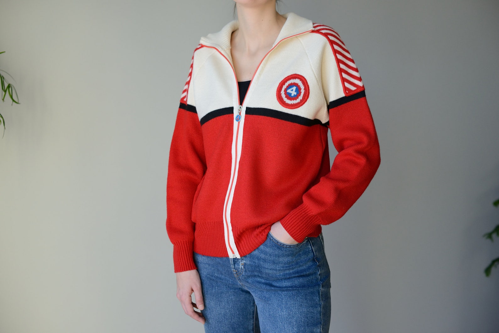 Vintage sporty red sweatshirt ❤️