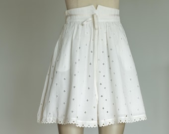 Vintage White Cotton Eyelet Skirt – Romantic A-Line Midi with Abstract Cut-Out Details & Scalloped Hem