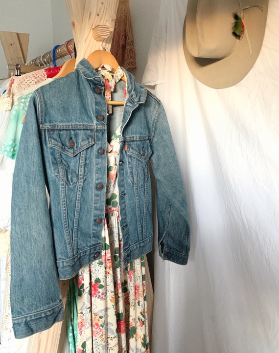 Vintage small orange tab levis denim jacket / vint