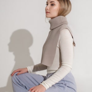 GRAY roll neck knitted woman scarf THE MANISHKA