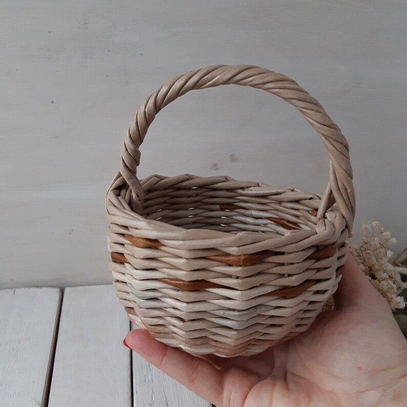 Mini gift basket Wicker basket with gandle Handwoven mini Etsy