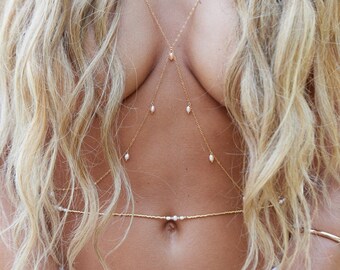 Pink pearl body chain - Gold filled chest jewelry - Boho beach jewelry for women - High quality - Waterproof