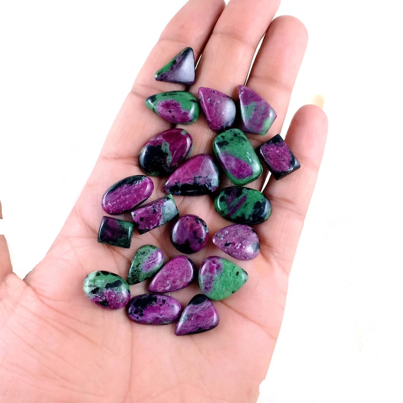 Free Form Size Whollsell Gemstone Ruby Zuisite Handmade Affrican Ruby Zuisite Loose Caboochon 20 Pcs Lot